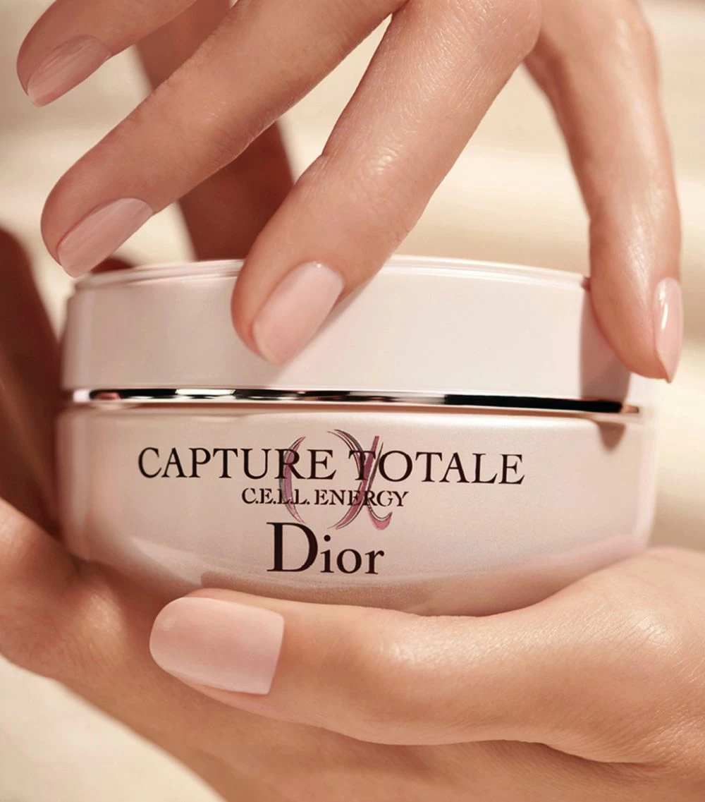 DIOR Capture Totale Firming and Wrinkle-Correcting Cream (50ml) Day Creams 6 DIOR Capture Totale Firming and Wrinkle-Correcting Cream (50ml) Day Creams - Image 6