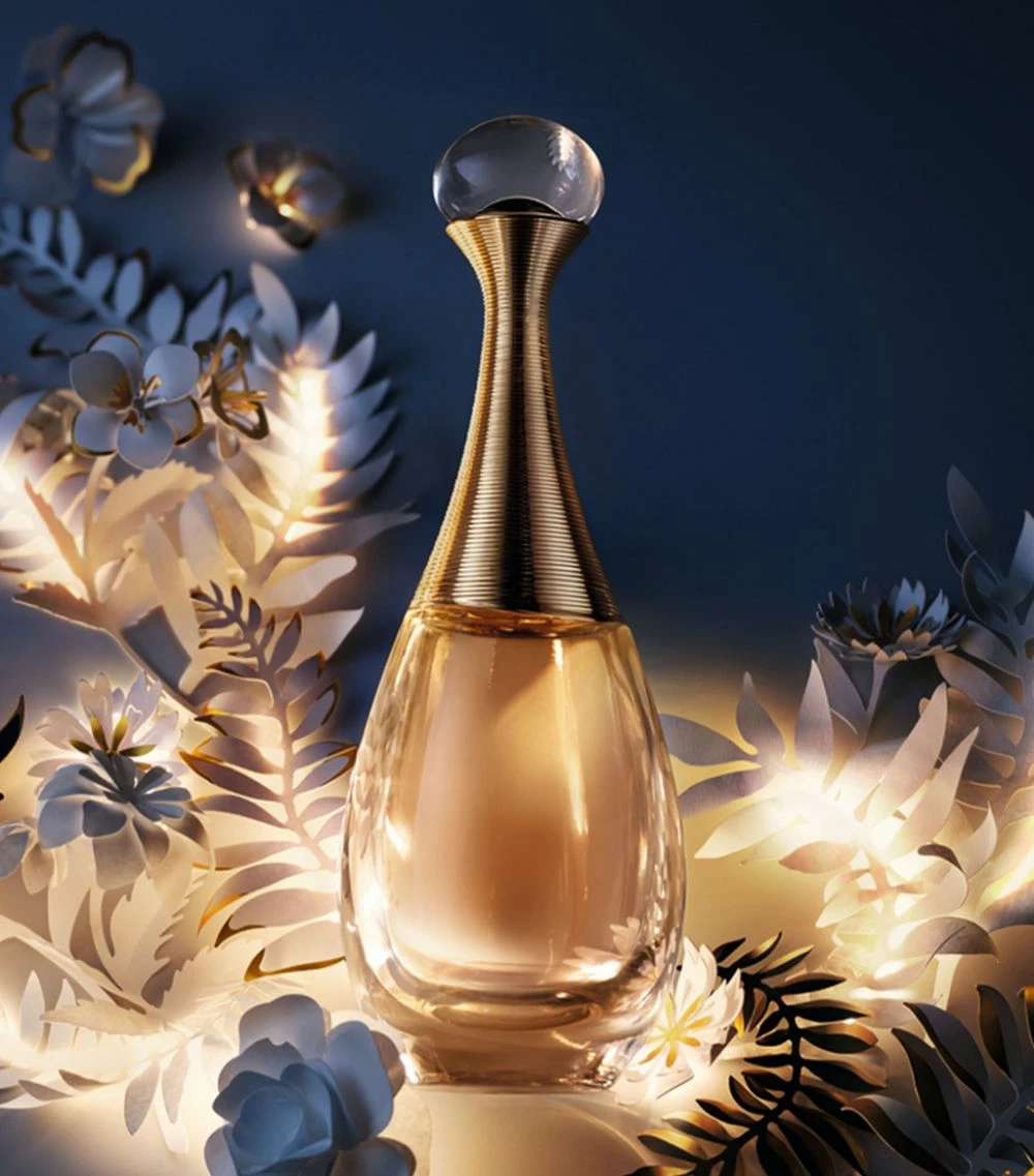 DIOR J'adore Eau de Parfum (100ml) Womens Perfume 4 DIOR J'adore Eau de Parfum (100ml) Womens Perfume - Image 4