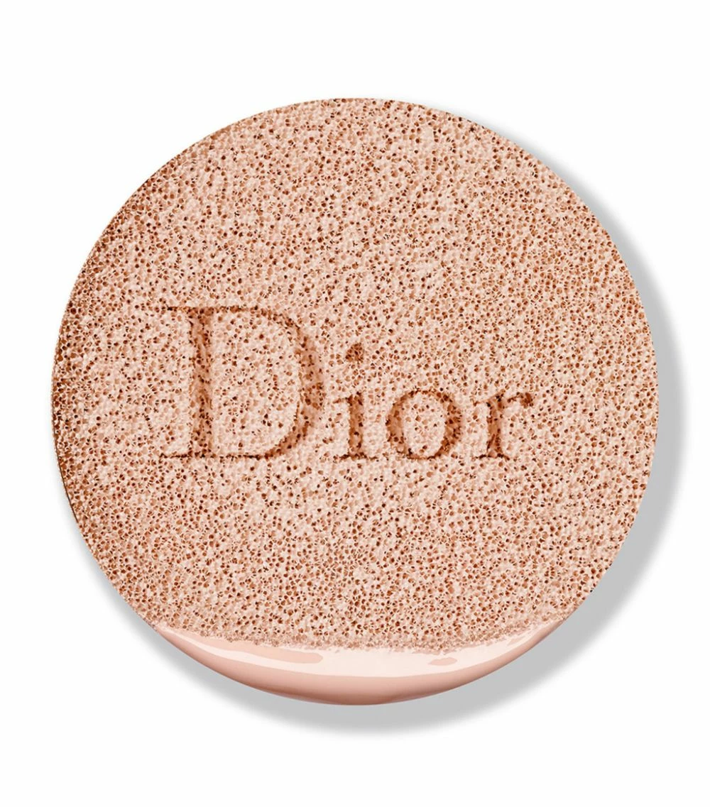 DIOR Prestige Cushion Foundation SPF 50 10 Foundations 3 DIOR Prestige Cushion Foundation SPF 50 10 Foundations - Image 3